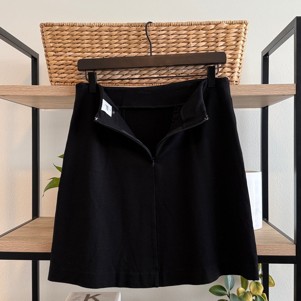 Cabi #3218 Black Ponte Knit Utility Mini Skirt, 4 - Picture 5 of 8